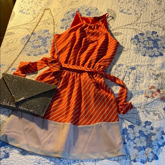 Dresses & Skirts - Express Dress